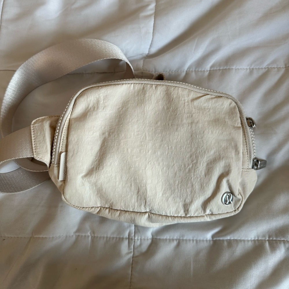 Lululemon Everywhere Belt Bag Large 2L